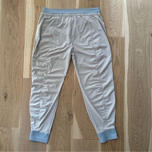 Athleta Attitude Mid Rise Jogger - Picture 3 of 11